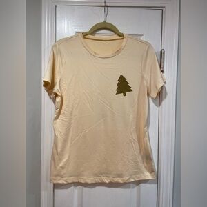Shein Size M Cream Tee Shirt Christmas Tree December 25 Graphic Soft Stretchy